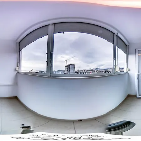 Apartment Globo Krstarica Split